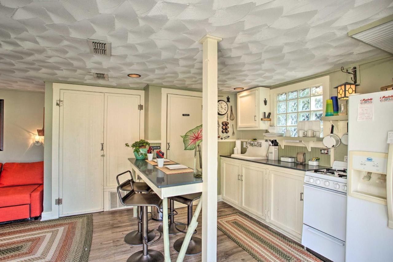 Historic Fort Worth Cottage With Shared Pool! Extérieur photo