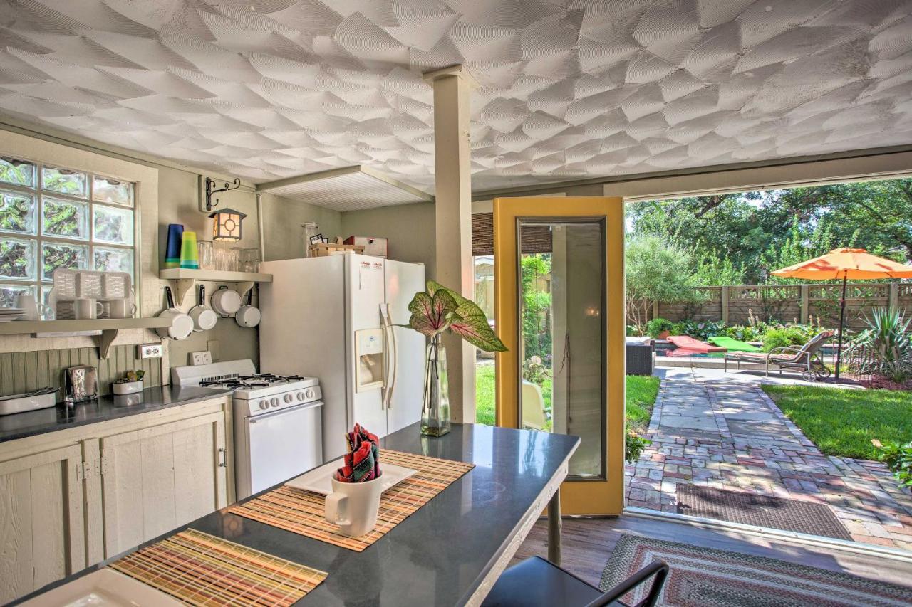Historic Fort Worth Cottage With Shared Pool! Extérieur photo